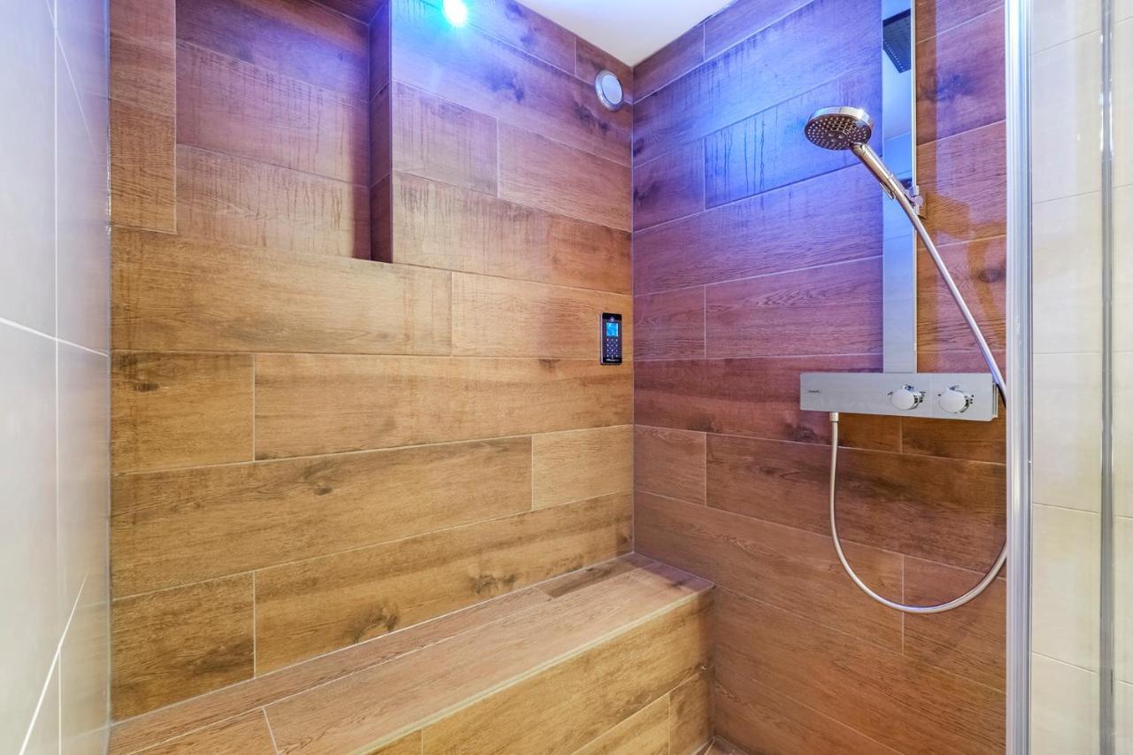 170M2 Appartment With Jacuzzi & Steam Bath In Center Of アムステルダム エクステリア 写真